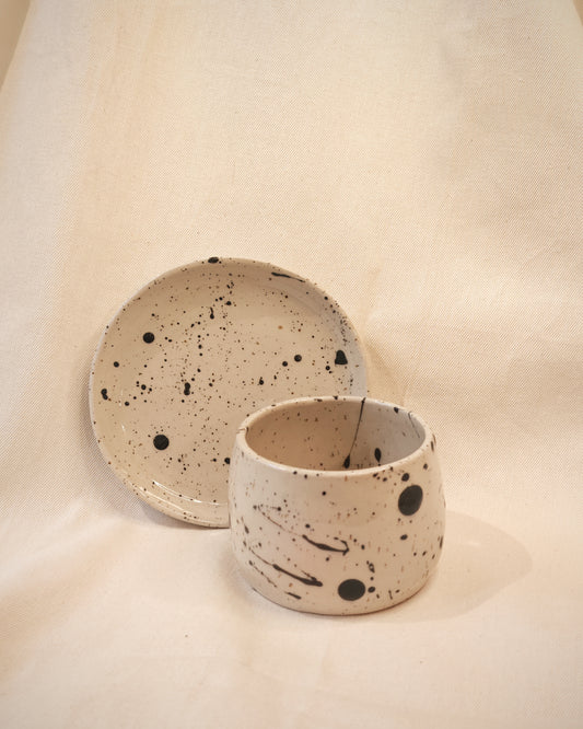 Sprenkel Keramiktasse – Künstlerisches Design
